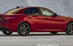 Alfa Romeo Giulia image 3