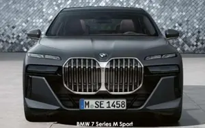 BMW 7 Series image 2