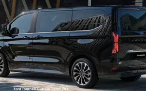 Ford Tourneo Custom image 3