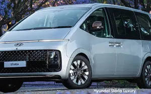 Hyundai Staria 2.2d Luxury A/T May 2024