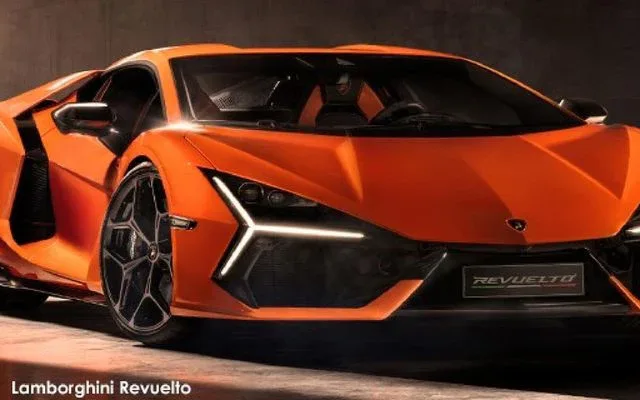 Lamborghini Revuelto 6.5 V12 June 2023