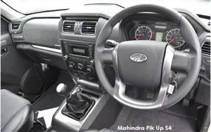 Mahindra Pik Up image 3