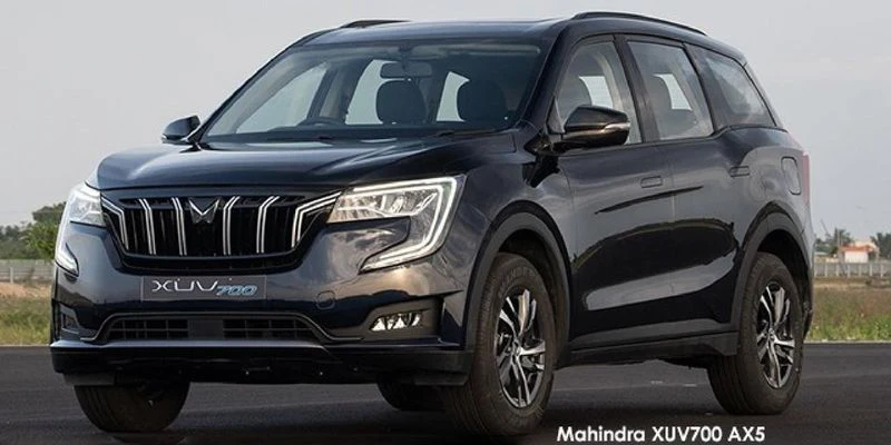 Mahindra XUV700 XUV 700 2.0 Ax5 A/T