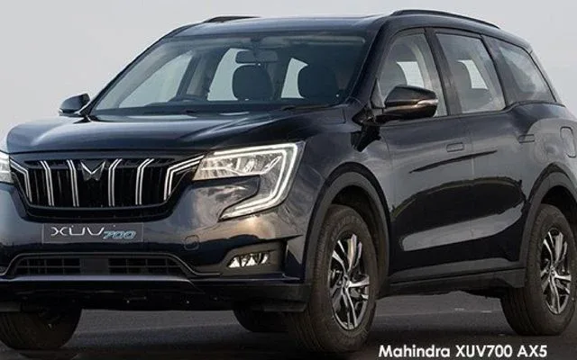 XUV 700 2.0 Ax5 A/T November 2022
