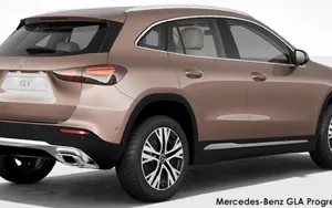 Mercedes-Benz GLA image 3