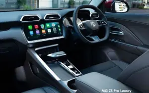 MG ZS Pro image 2