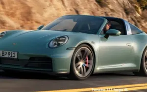 Porsche 911 image 2