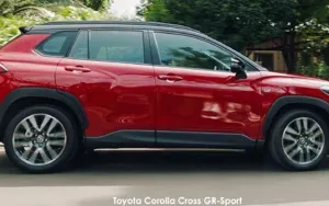 Toyota Corolla Cross image 3