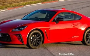 Toyota GR86 image 2