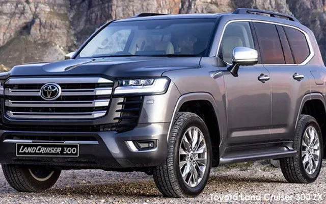 Landcruiser 300 V6 3.3d ZX February 2025