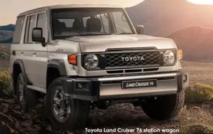 Toyota Land Cruiser 76 image 1