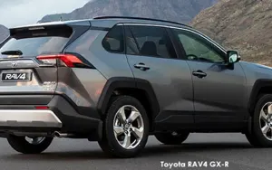 Toyota RAV4 image 2