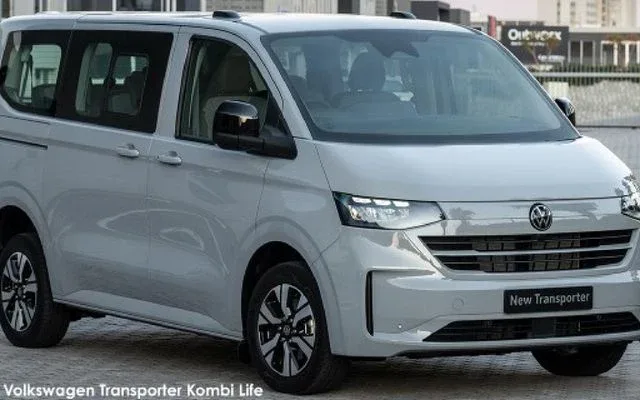 Kombi 2.0tdi LIFE A/T (125kw) March 2026