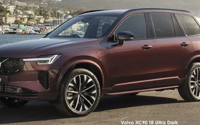 B5 AWD PLUS DARK October 2025