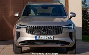 Volvo XC90 image 2